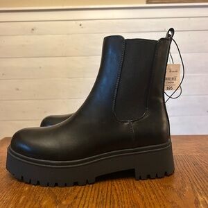 Women’s Black Boots